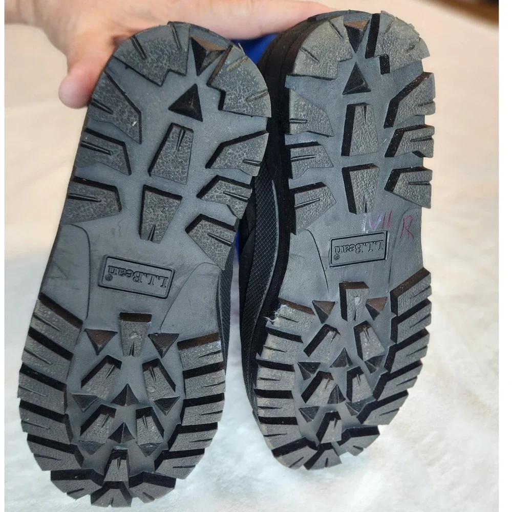 LL Bean Kids' Winter Snow Boots Size 4 Black Blue‎ Warm Insulated